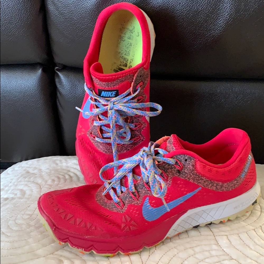 Nike Zoom Kiger fuchsia women’s size 8.5